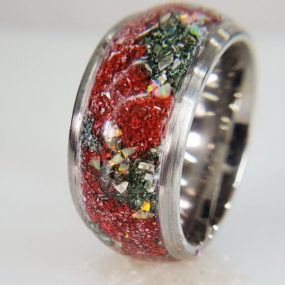 "Green Clover" Ring with Red & Green German Glass - Picture 1 of 6
